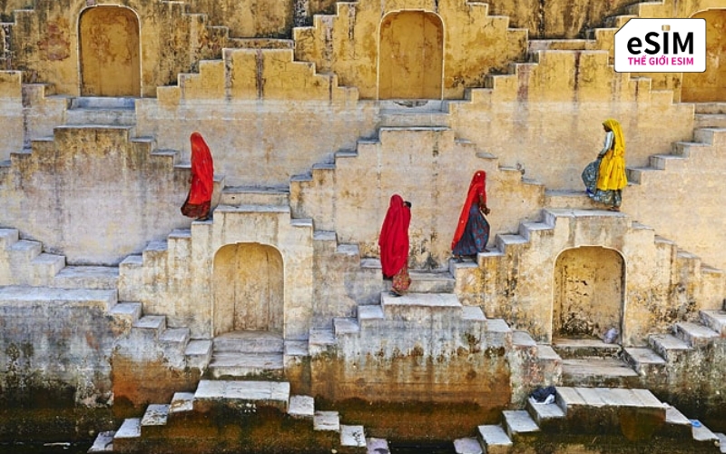 Giếng bậc thang Chand Baori (Abhaneri) – Kiến trúc hình học đỉnh cao